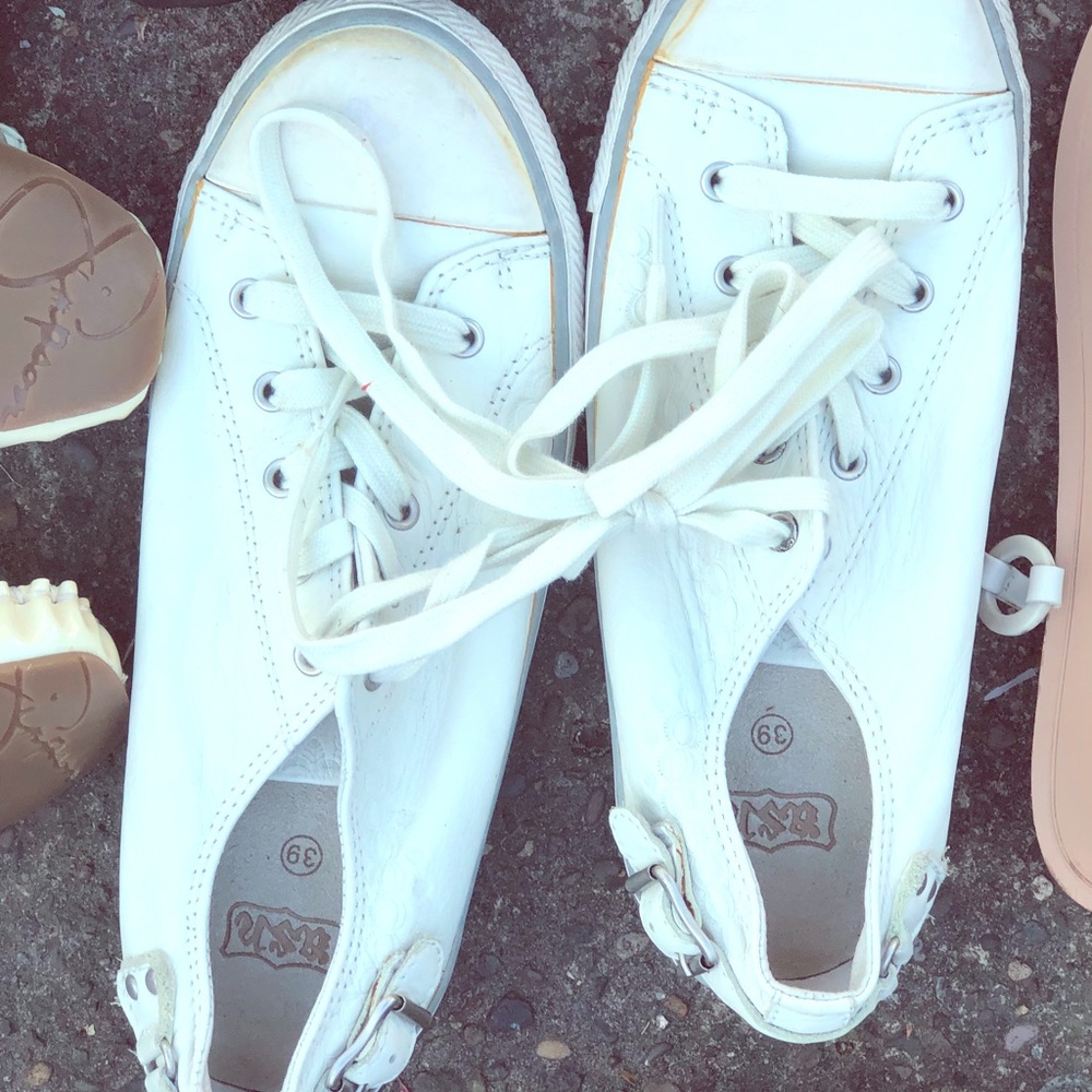 NORDSTROM RACK WHITE LEATHER SNEAKERS BY ASH